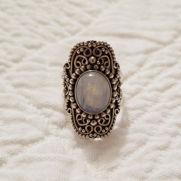 Ring - Picture 2 of 2